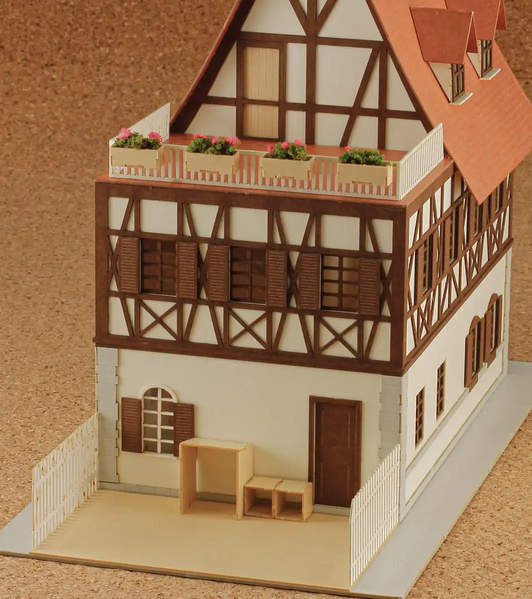 1/80 Scale Japanese Paper Craft Rabbit House (Big!) By Plum- Japan Figure Store - #1 Bring To You The Best Japanese Goods