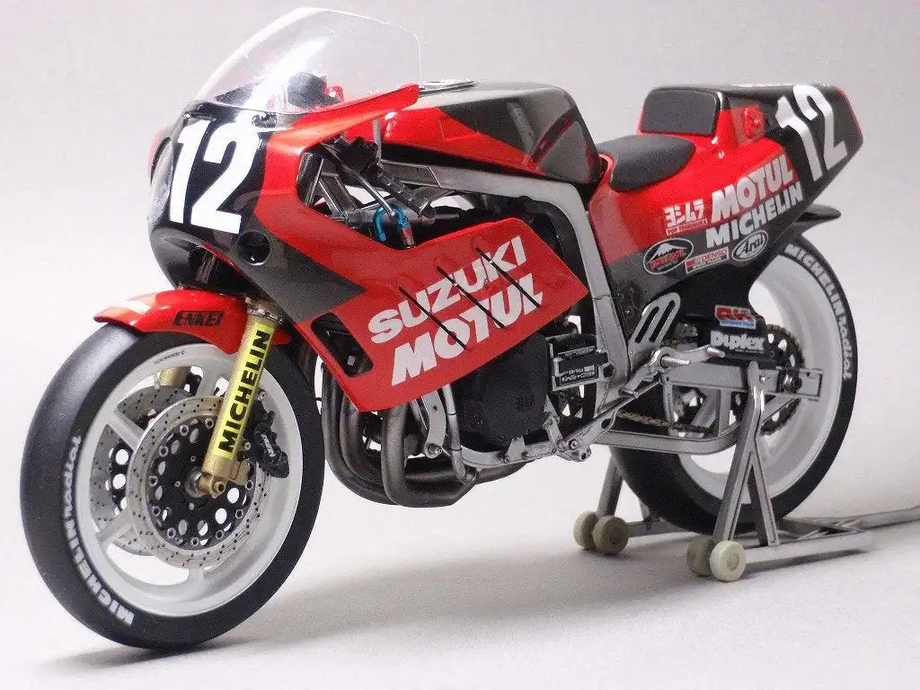 FUJIMI Bike Series 1/12 Suzuki Gsx-R750 Yoshimura 1986 Suzuka 8-Hours Plastic Model- Japan Figure Store - #1 Bring To You The Best Japanese Goods