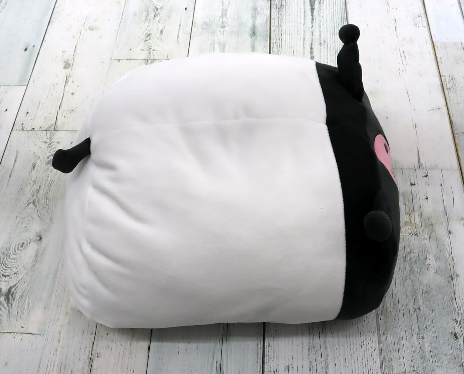 HATAKEYAMA SHOJI Sanrio Mochi Mochi Cushion 2S Kuromi