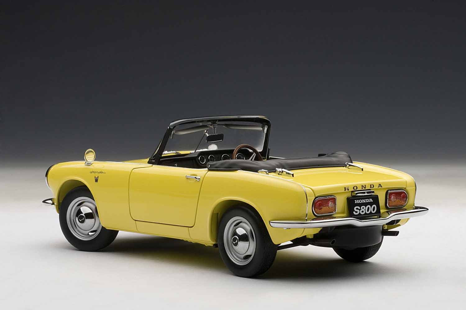 Autoart 1/18 Honda S800 Yellow Diecast Model Car- Japan Figure Store - #1 Bring To You The Best Japanese Goods