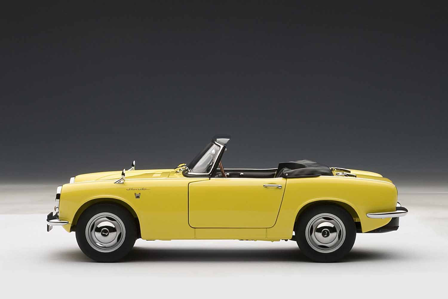 Autoart 1/18 Honda S800 Yellow Diecast Model Car- Japan Figure Store - #1 Bring To You The Best Japanese Goods