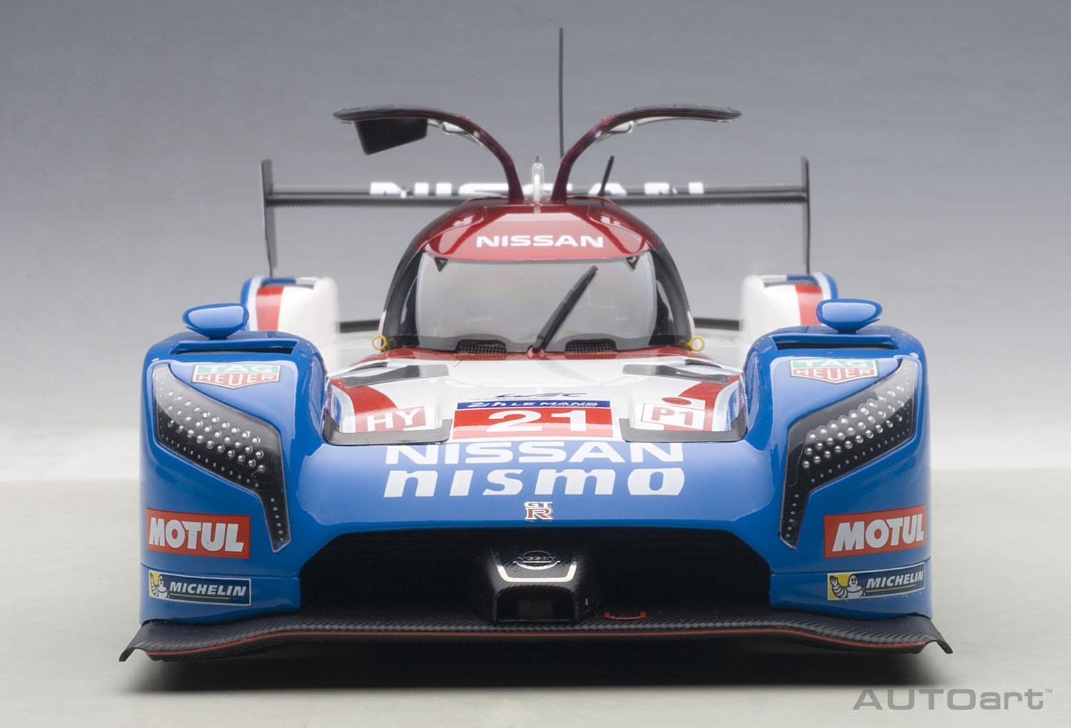 Autoart 1/18 Nissan GT-R LM Nismo 2015 Le Mans 24 Hours Model Car- Japan Figure Store - #1 Bring To You The Best Japanese Goods