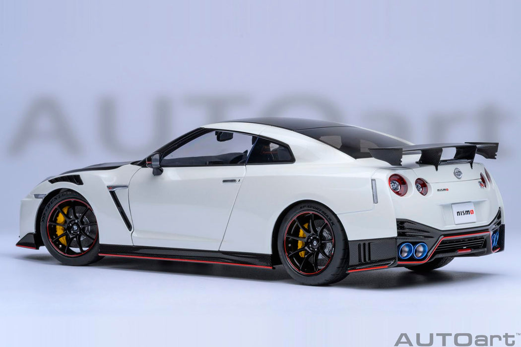 Autoart 1:18 Scale Nissan GT-R R35 Nismo Special Edition Pearl White Model