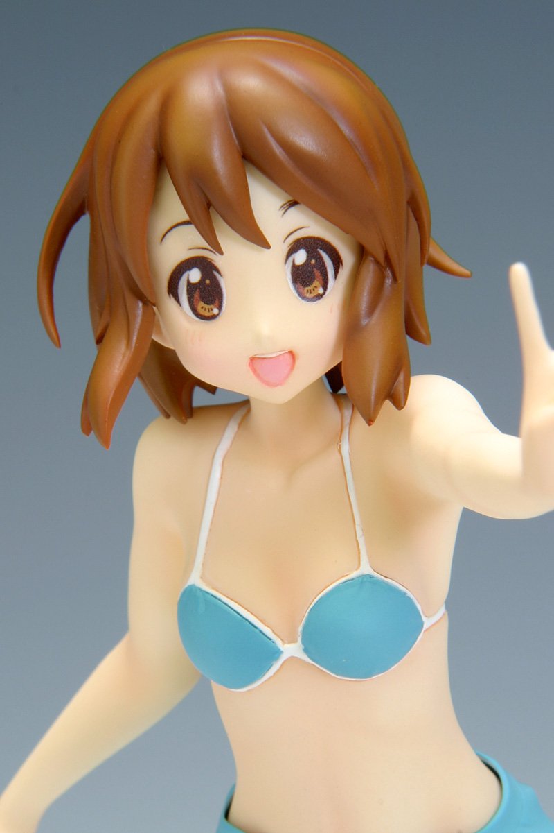 Wave Beach Queens K-On Yui Hirasawa 1/10 Scale Complete Figure- Japan Figure Store - #1 Bring To You The Best Japanese Goods
