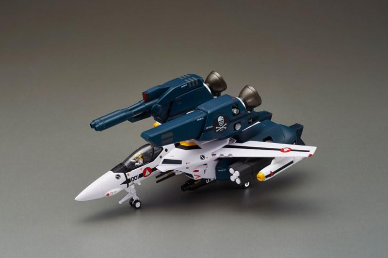 Arcadia Choujikuu Yousai Macross 1/60 VF-1S Strike Valkyrie Roy Fokker Model- Japan Figure Store - #1 Bring To You The Best Japanese Goods