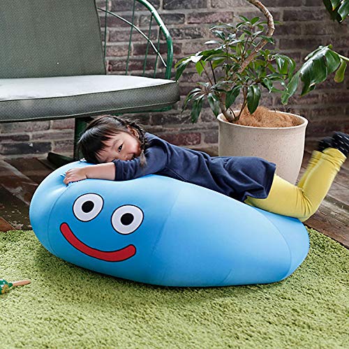Coussin géant Dragon Quest Smile Slime de Square Enix pour un confort ultime.