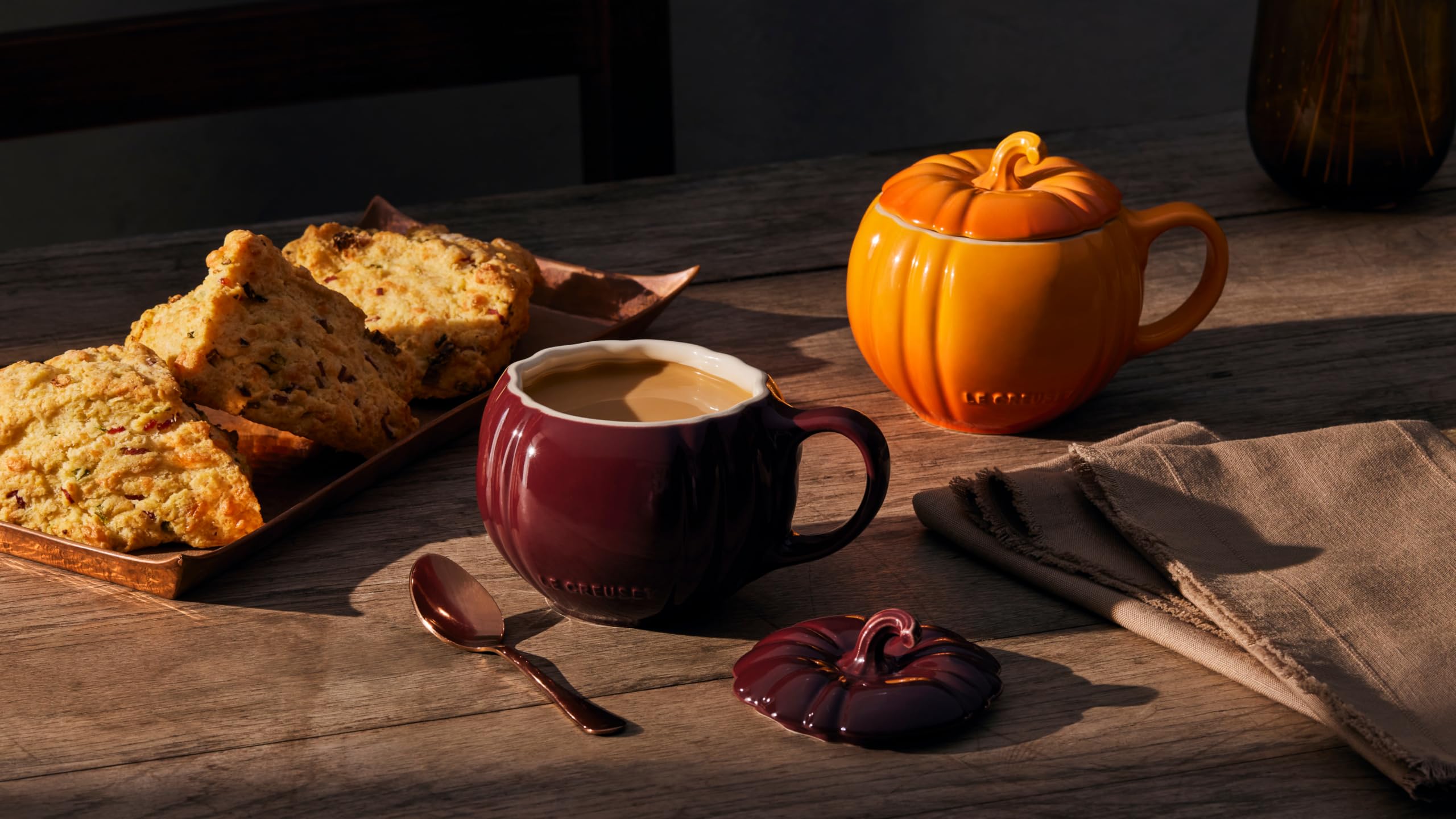Mug citrouille Le Creuset 400ml avec couvercle, motif châtaigne de cheval, Halloween, sans danger.