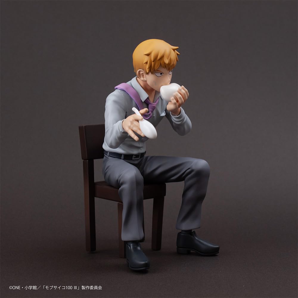Mob Psycho 100 III xBunbougu Cafe 2022 Figure - Arataka Reigen Non-Scale Pre-Painted Complete Figure (PVC & ABS)