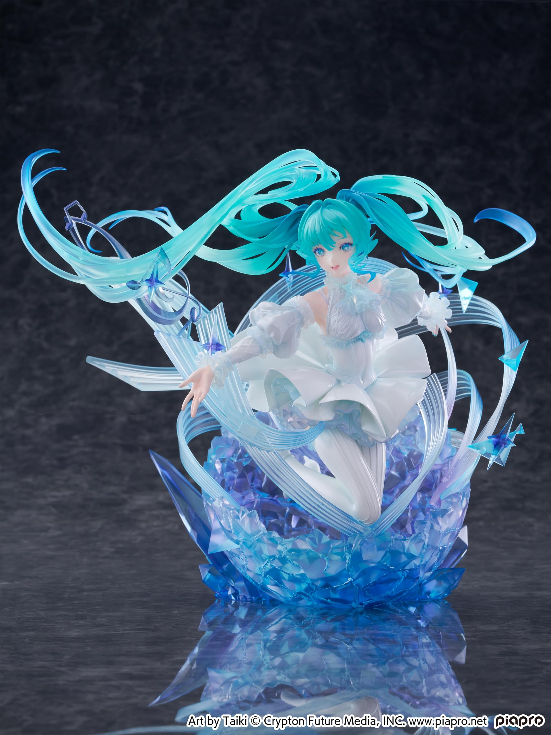 Shibuya Scramble Figure Hatsune Miku Crystal Dress Ver 1/7 Scale PVC Figure