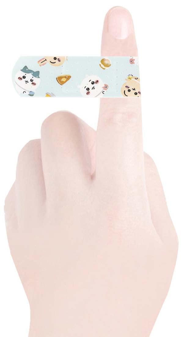 Skater Medium Size Chiikawa First Aid Bandages 20 Pieces - Made in Japan- Japan Figure Store - #1 Bring To You The Best Japanese Goods