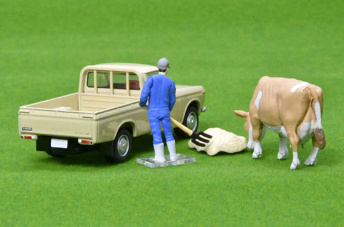 Tomytec Tomica Limited Vintage Datsun 1300 Truck Light Brown 1/64 Scale with Figure- Japan Figure Store - #1 Bring To You The Best Japanese Goods