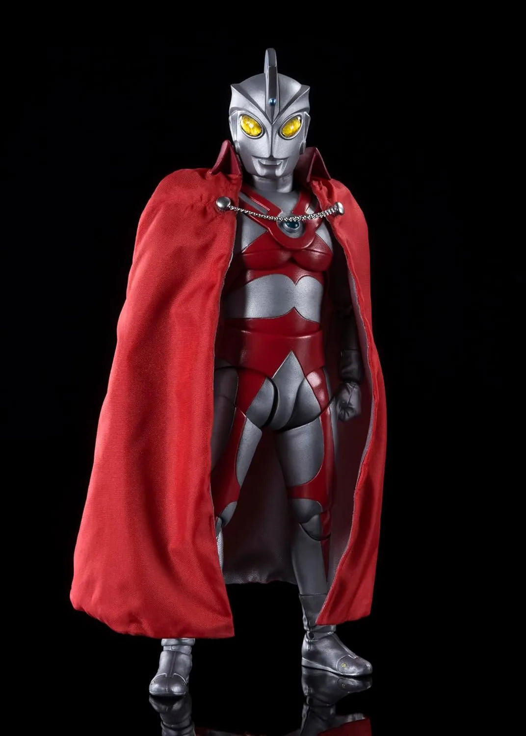 Tamashii Nations Ultraman Brothers Mantle S.H. Figuarts Figure