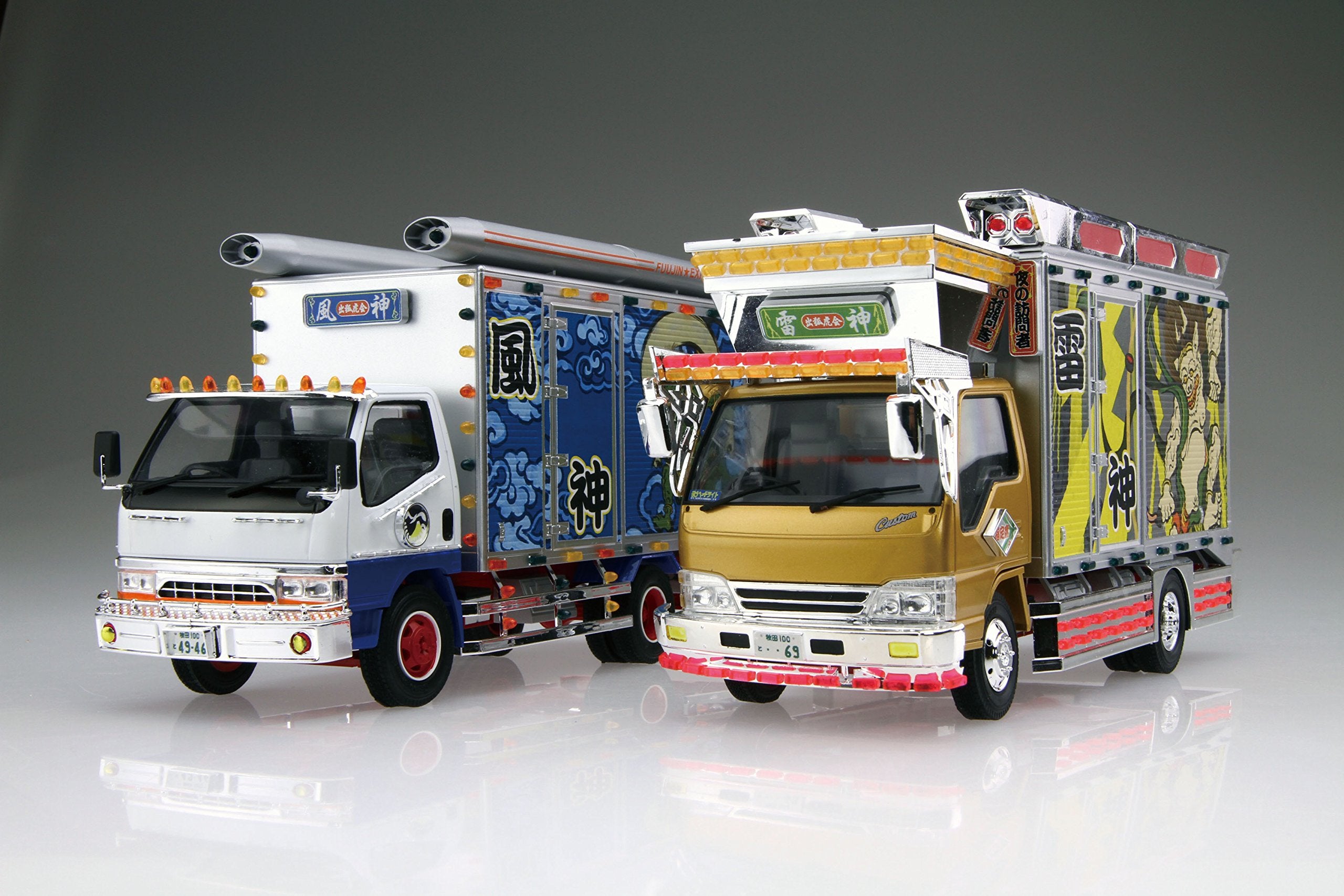 AOSHIMA - 09680 Japanese Decoration Truck Fujin & Raijin 1/32 Scale Kit- Japan Figure Store - #1 Bring To You The Best Japanese Goods