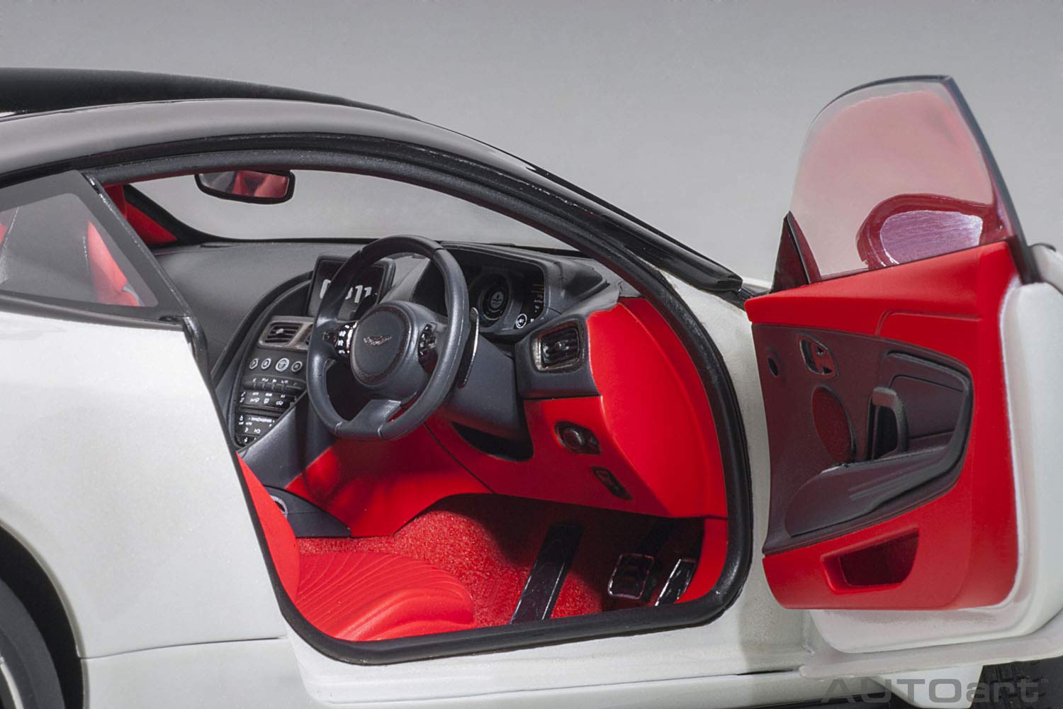 Autoart 1/18 Aston Martin DB11 White- Japan Figure Store - #1 Bring To You The Best Japanese Goods