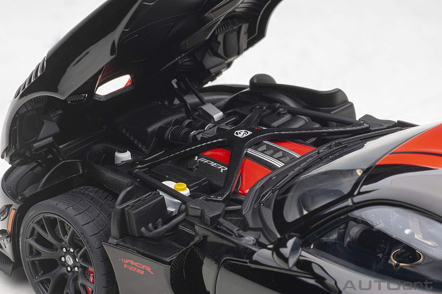 Autoart 1/18 Dodge Viper ACR Black/Red 71732- Japan Figure Store - #1 Bring To You The Best Japanese Goods