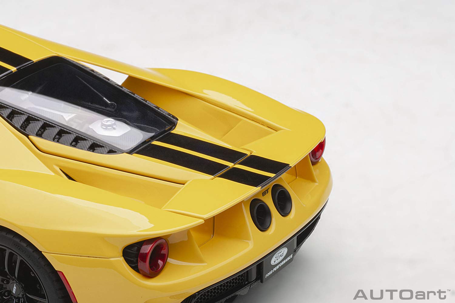 Autoart 1/18 Ford GT 2017 Yellow/Black Stripes- Japan Figure Store - #1 Bring To You The Best Japanese Goods