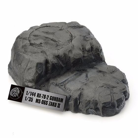 Bandai Rg 1/144 Rx-78-2 Gundam & 1/35 Char's Zaku Head Premium Model Kit- Japan Figure Store - #1 Bring To You The Best Japanese Goods