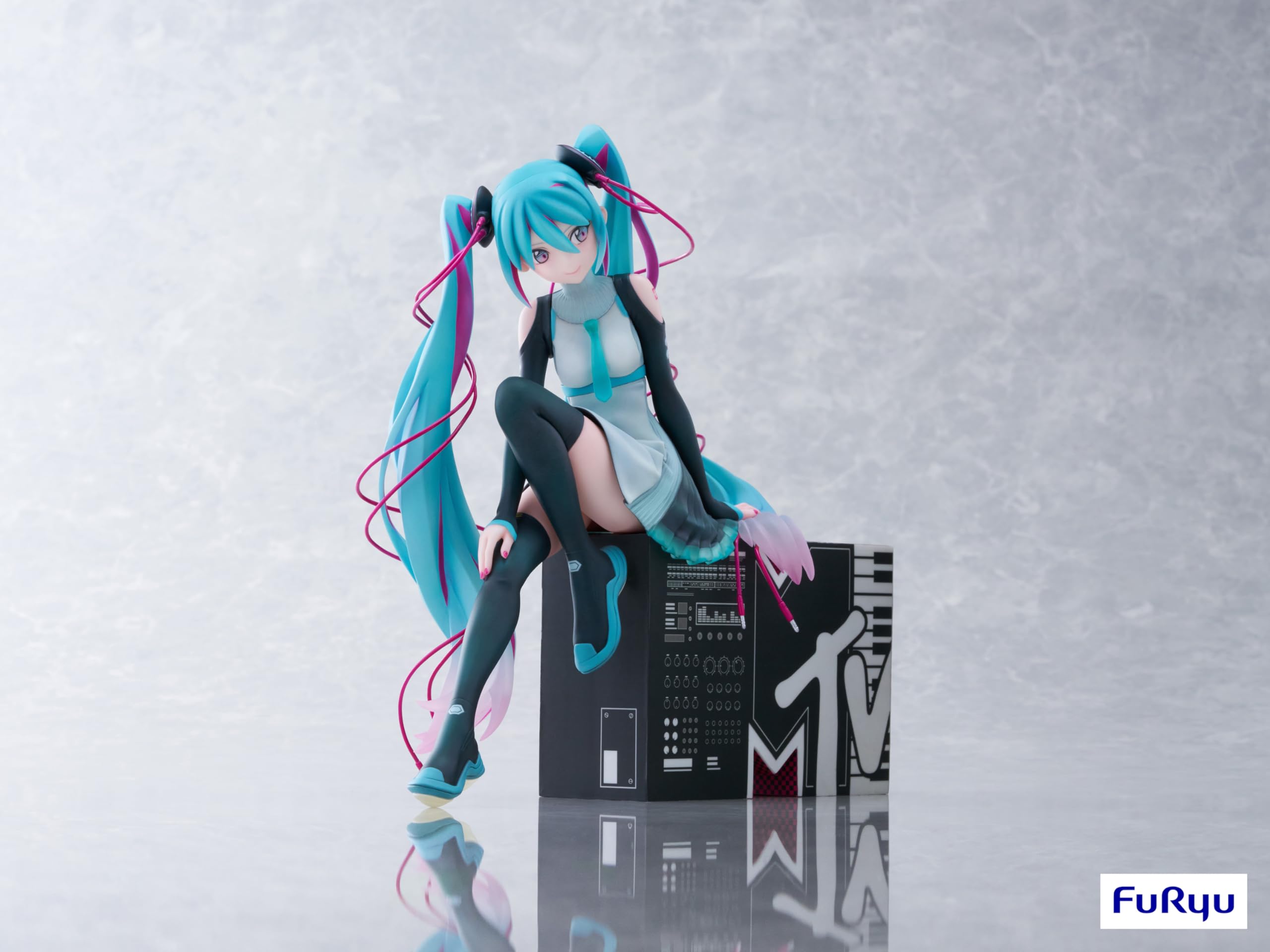Furyu Hatsune Miku 1/7 PVC Figure- Japan Figure Store - #1 Bring To You The Best Japanese Goods
