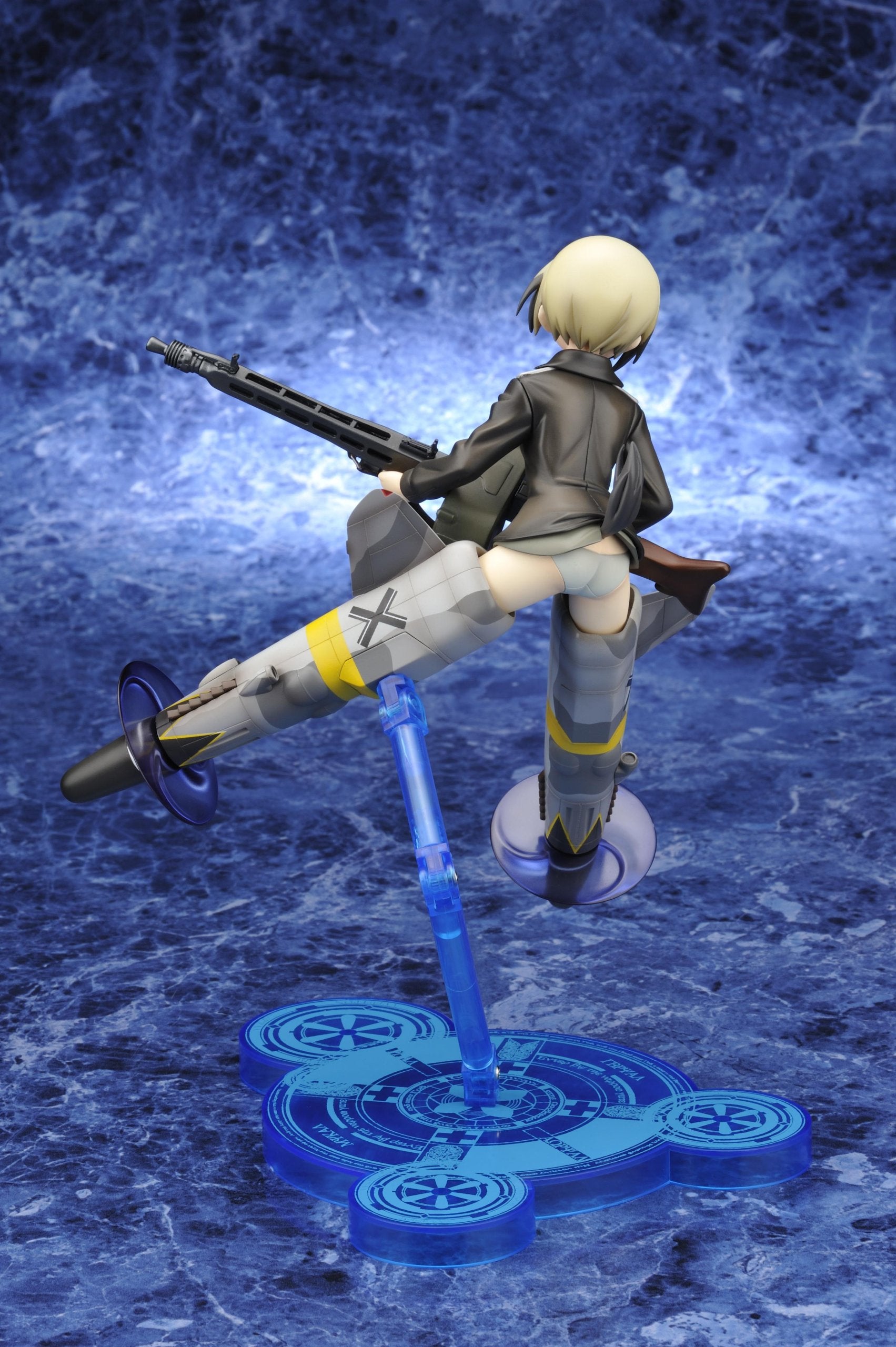 Kotobukiya Strike Witches Erica Hartmann 1/8 Scale Pvc Figure Japan- Japan Figure Store - #1 Bring To You The Best Japanese Goods