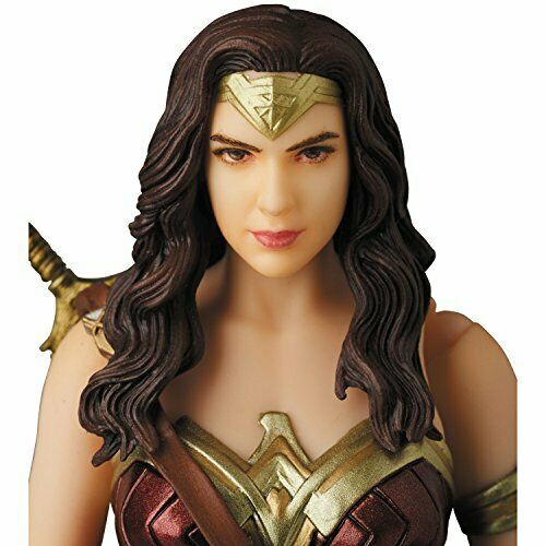 Medicom Toy Mafex No.048 Wonder Woman Wonder Woman Ver. Figure- Japan Figure Store - #1 Bring To You The Best Japanese Goods