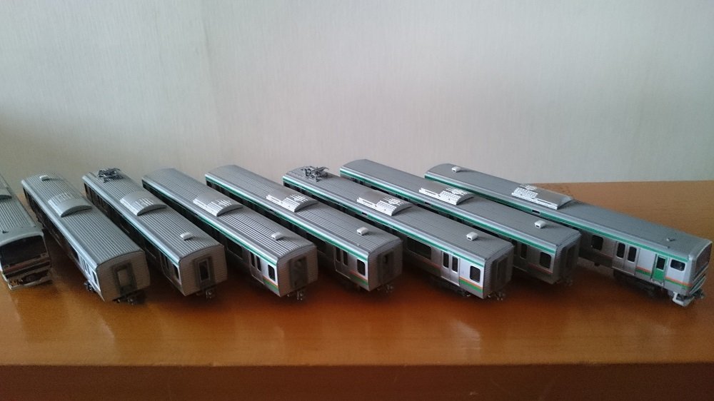 Kato N Gauge Suburban E231 Series Basic Train Set - 8 Cars- Japan Figure Store - #1 Bring To You The Best Japanese Goods