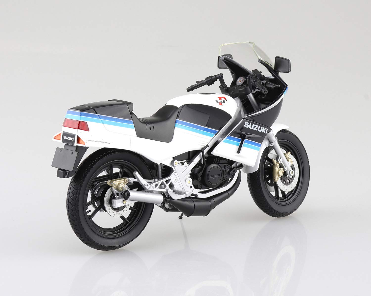 Skynet 1/12 Completed Bike Suzuki Rg250Γ Blue X White- Japan Figure Store - #1 Bring To You The Best Japanese Goods
