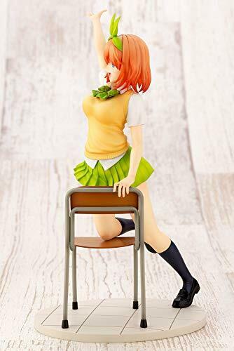 The Quintessential Quintuplets Yotsuba Nakano 1/8 Scale Figure- Japan Figure Store - #1 Bring To You The Best Japanese Goods