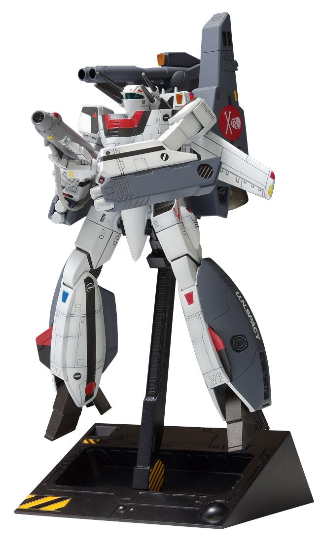 WAVE Mc063 Macross Vf-1S Strike Valkyrie Battroid Hikaru Ichijo 1/100 Scale Kit- Japan Figure Store - #1 Bring To You The Best Japanese Goods