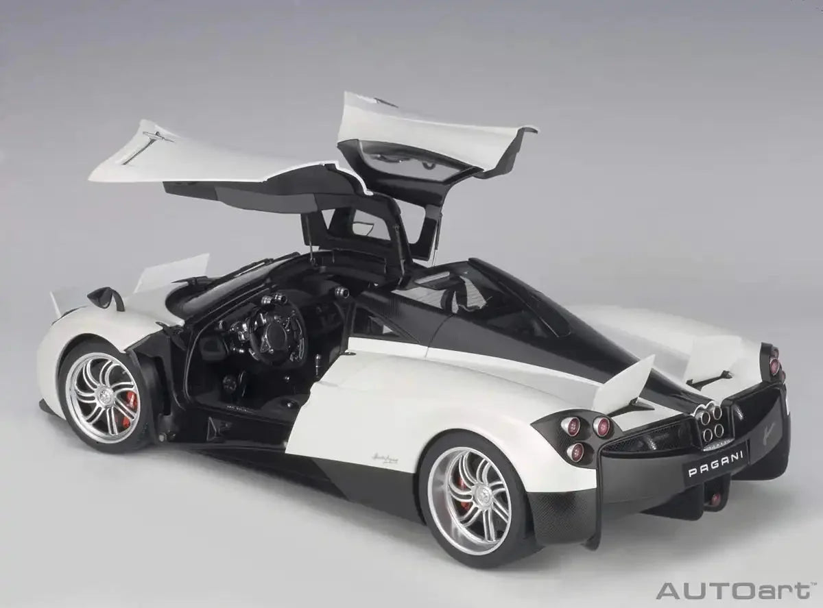 Autoart 1/12 Huayra White- Japan Figure Store - #1 Bring To You The Best Japanese Goods