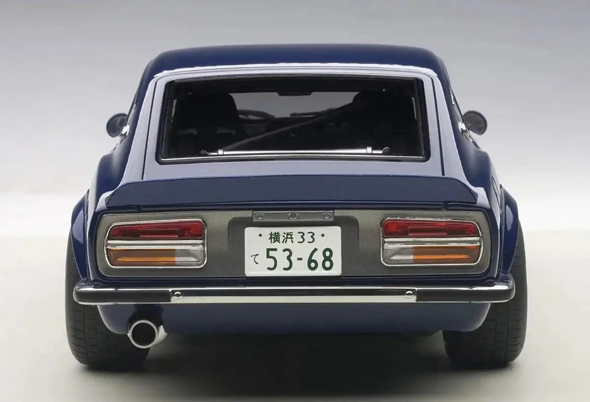 Autoart 1/18 Nissan Fairlady Z S30 Devil's Z- Japan Figure Store - #1 Bring To You The Best Japanese Goods