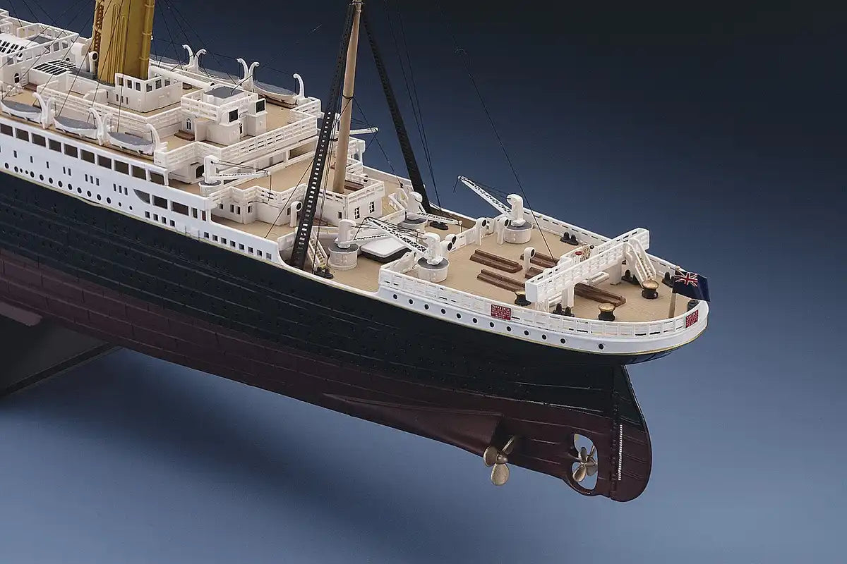 Hasegawa 1/400 British Rms Titanic Plastic Model 40083- Japan Figure Store - #1 Bring To You The Best Japanese Goods