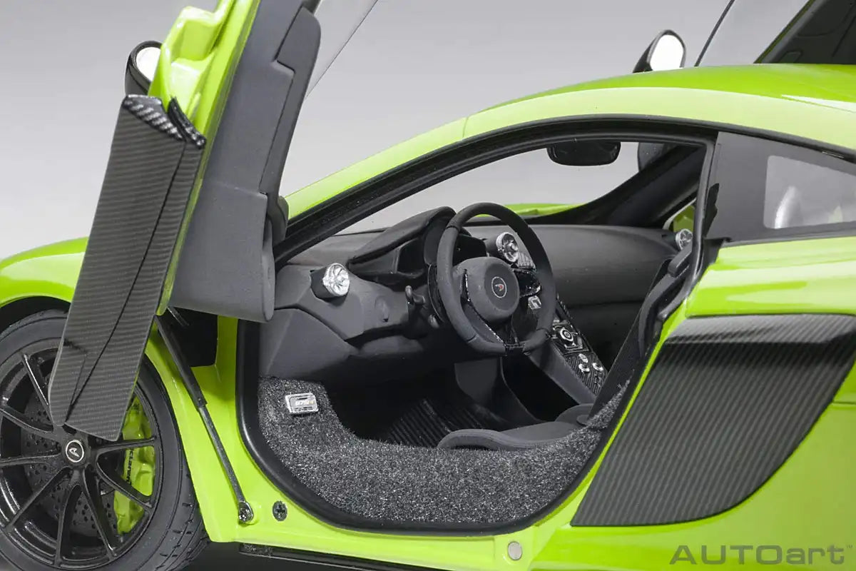 Autoart 1/18 McLaren 675 LT Green- Japan Figure Store - #1 Bring To You The Best Japanese Goods