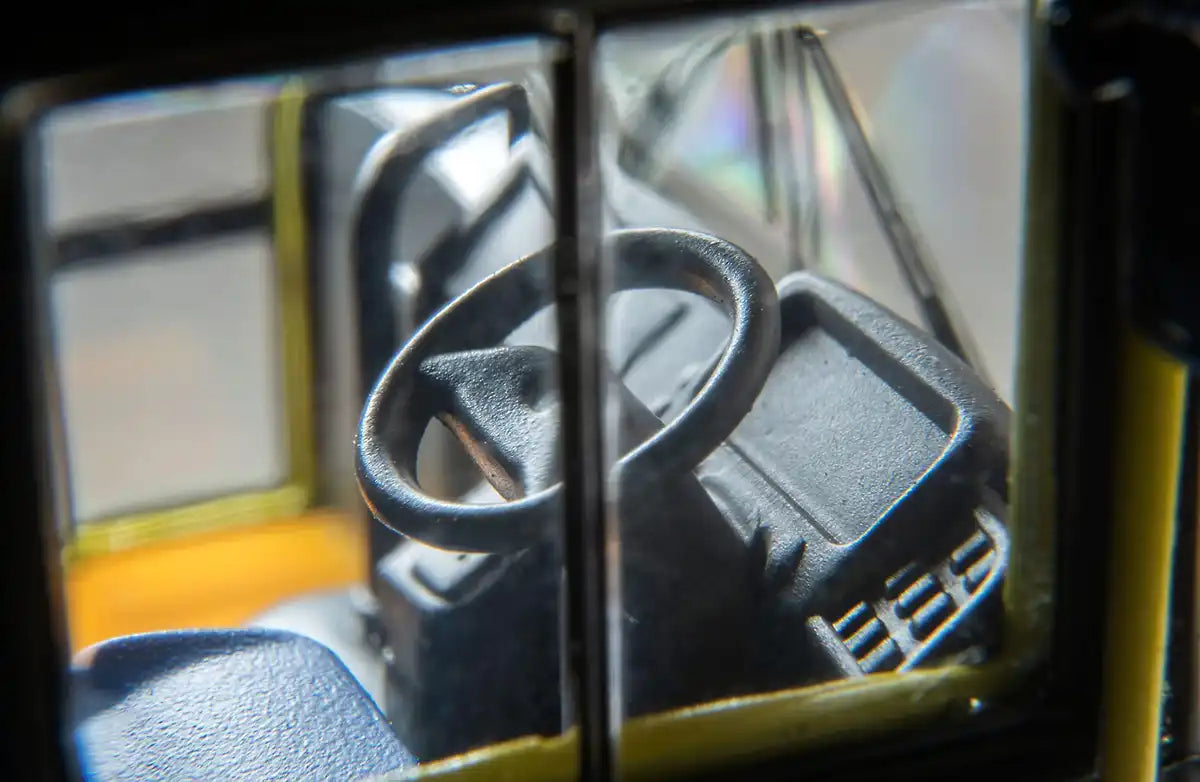 Tomytec Tomica Limited Vintage Neo Isuzu Elga Nissan Shuttle Bus Ikazuchi in Yellow/Black 1/64 Scale- Japan Figure Store - #1 Bring To You The Best Japanese Goods