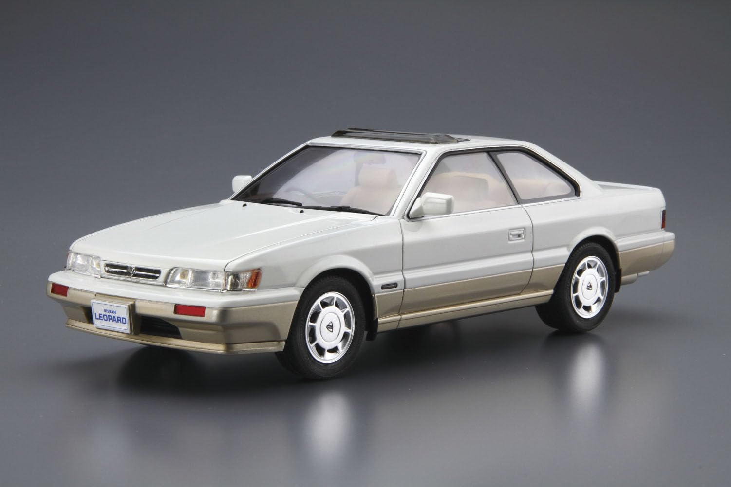 Qingdao Aoshima 1/24 Model Car No.111 Nissan UF31 Leopard Ultima '90 Turbo- Japan Figure Store - #1 Bring To You The Best Japanese Goods