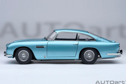 Autoart 1/18 Aston Martin DB5 Light Blue Pearl Diecast Model 70288