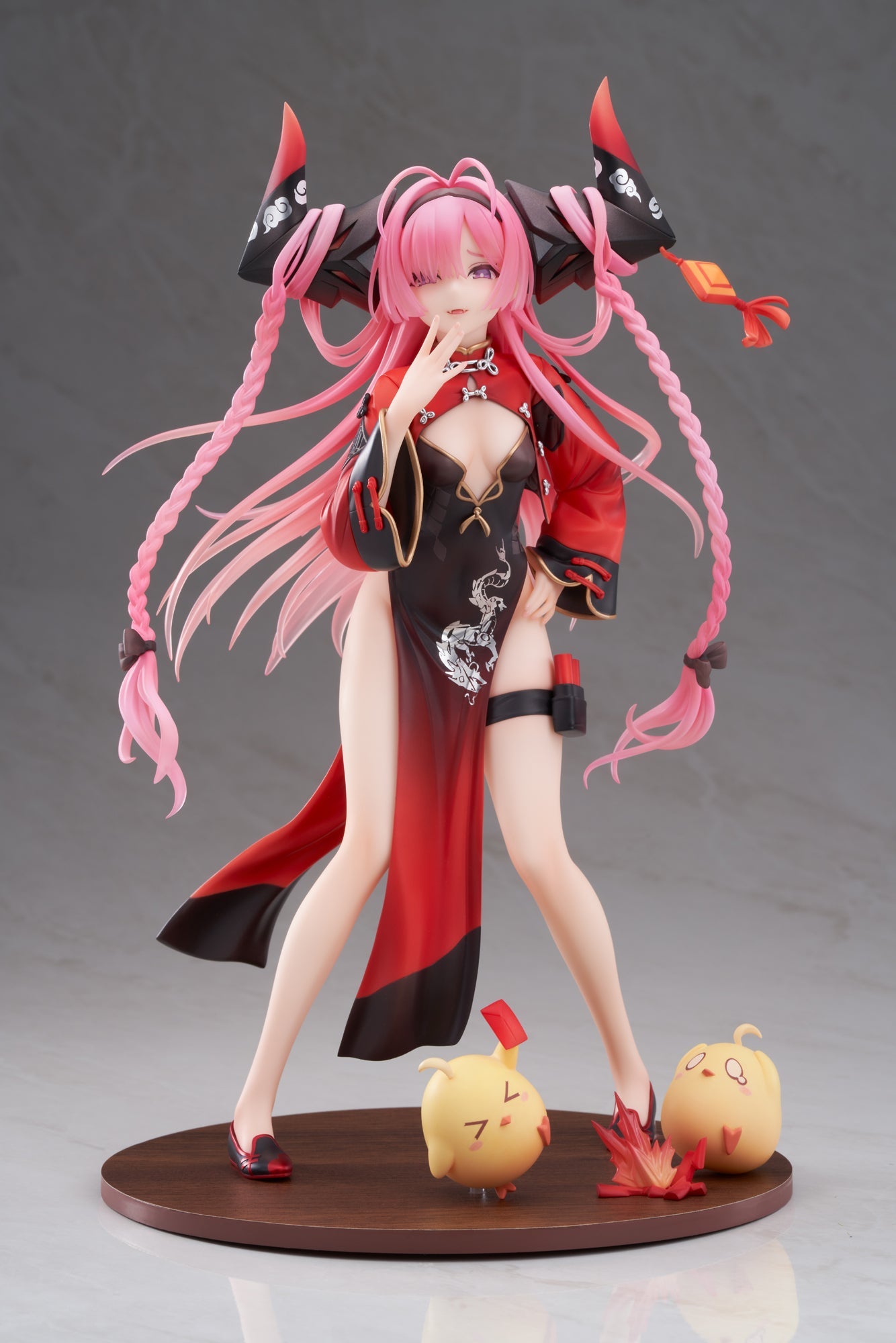 Apex Innovation Azur Lane Prinz Rupprecht 1/7 Figure with Acrylic Display Case- Japan Figure Store - #1 Bring To You The Best Japanese Goods