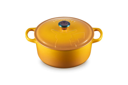 Le Creuset Pokemon Signature Cocotte Ronde 22cm with Iridescent Knob- Japan Figure Store - #1 Bring To You The Best Japanese Goods