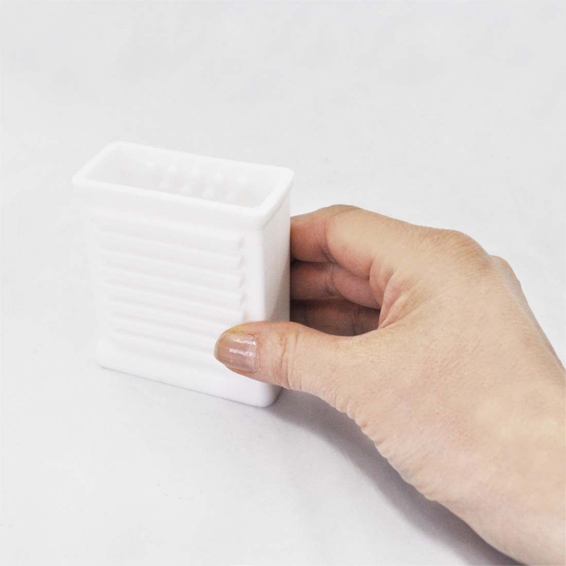 Skater Silicone Soap Box with Laundry Brush - Compact & Durable SHB1-A- Japan Figure Store - #1 Bring To You The Best Japanese Goods