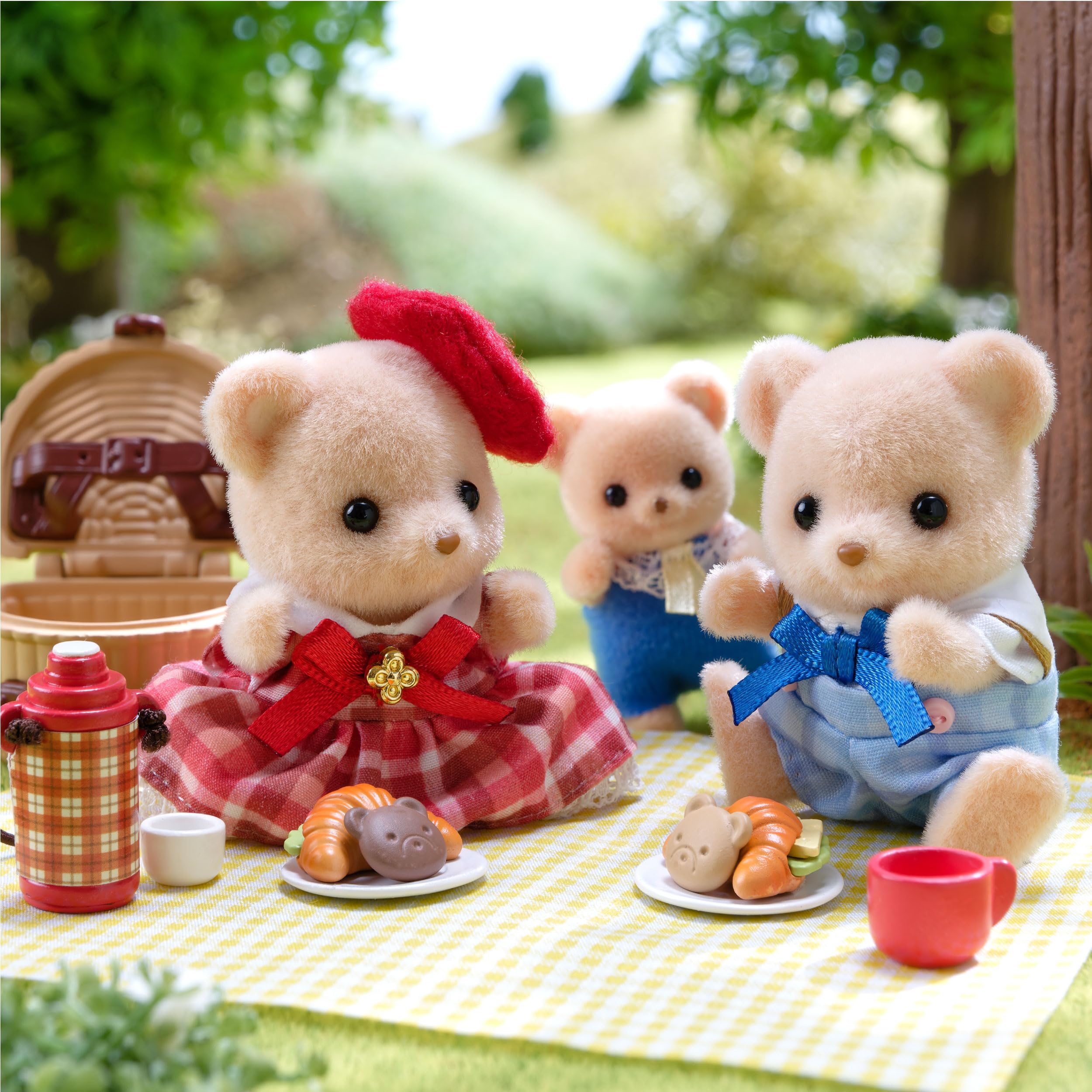 Epoch Sylvanian Families Biscuit Bear Picnic Set for Ages 3+ Dollhouse Toy- Japan Figure Store - #1 Bring To You The Best Japanese Goods