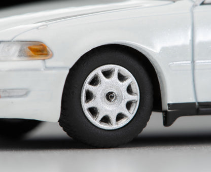 Tomytec Tomica Limited Vintage Neo Lv-N311A Toyota Mark II Grande Pearl White 2000- Japan Figure Store - #1 Bring To You The Best Japanese Goods