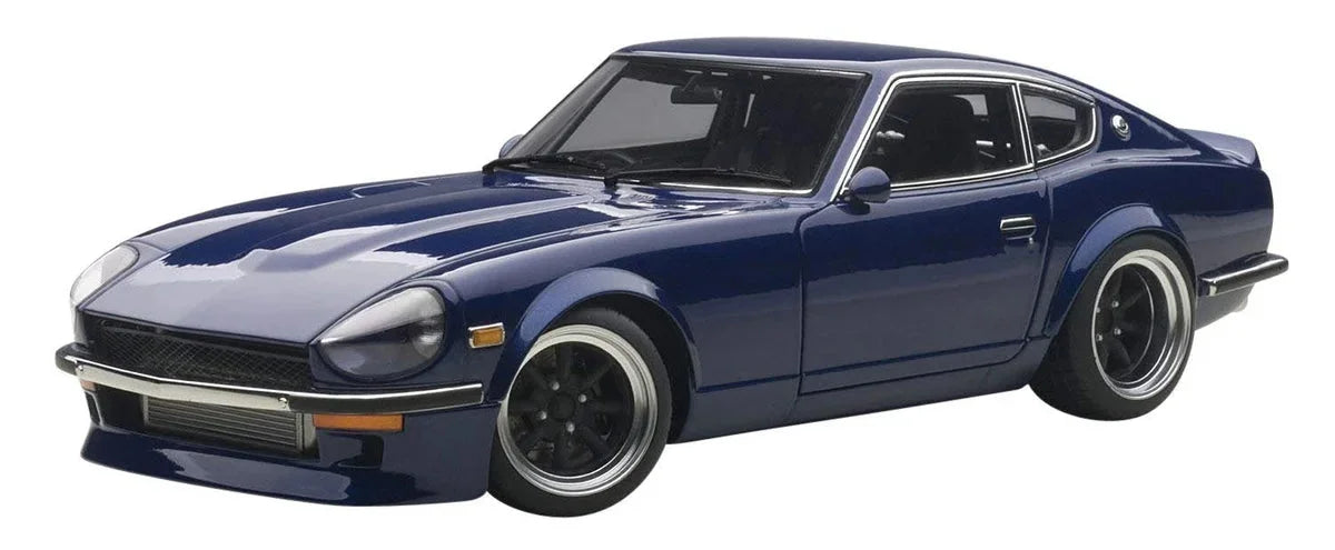 Autoart 1/18 Nissan Fairlady Z S30 Devil's Z- Japan Figure Store - #1 Bring To You The Best Japanese Goods