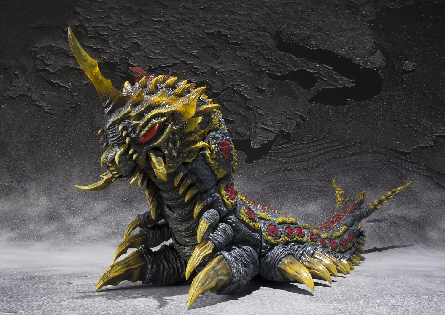 Tamashii Nations SH MonsterArts Mothra and Battra Larvae Set