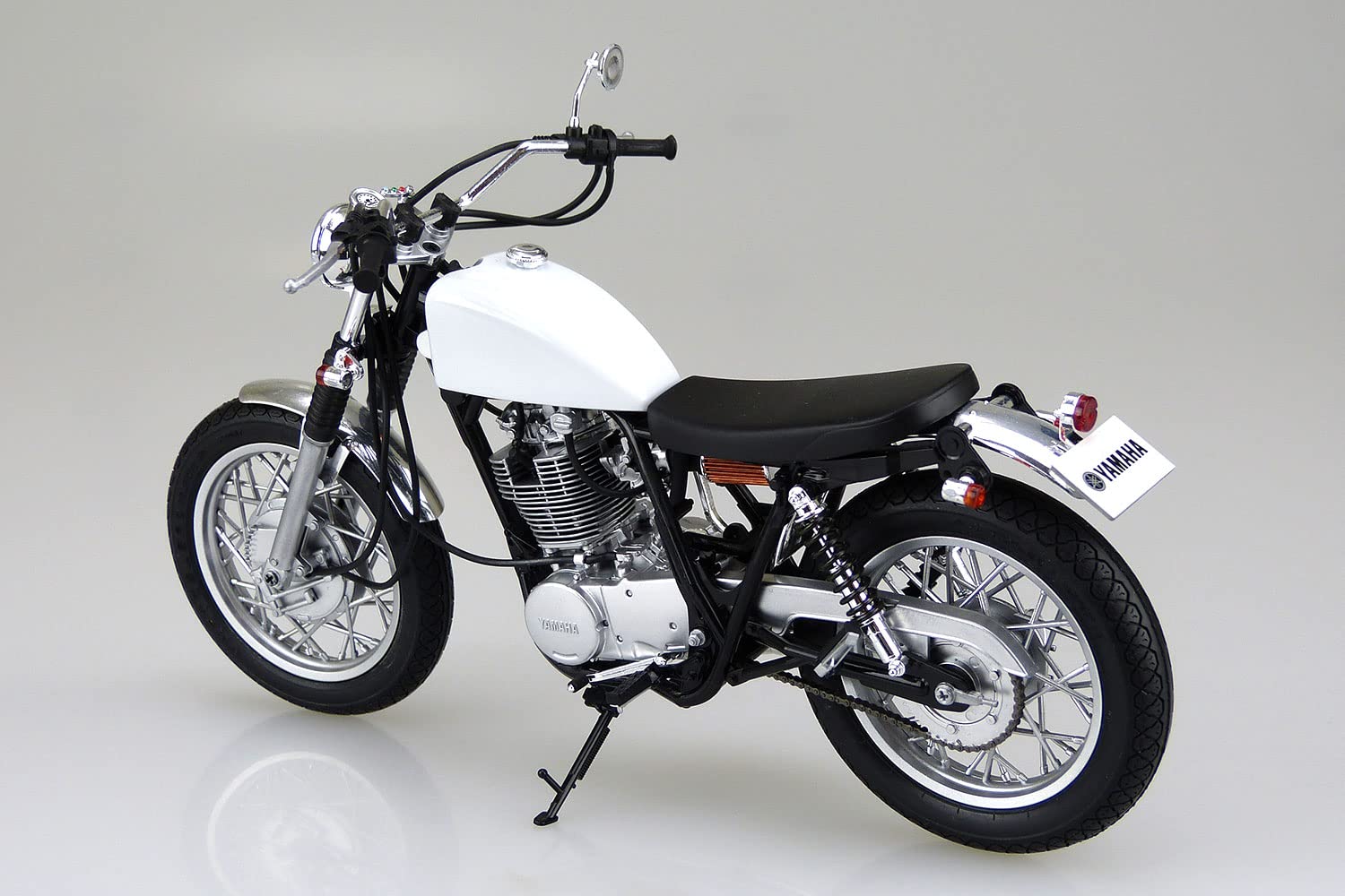 Aoshima Bike 1/12 Yamaha 1Jr Sr400S Limited Edition 95 W/Custom Parts Plastic Model- Japan Figure Store - #1 Bring To You The Best Japanese Goods