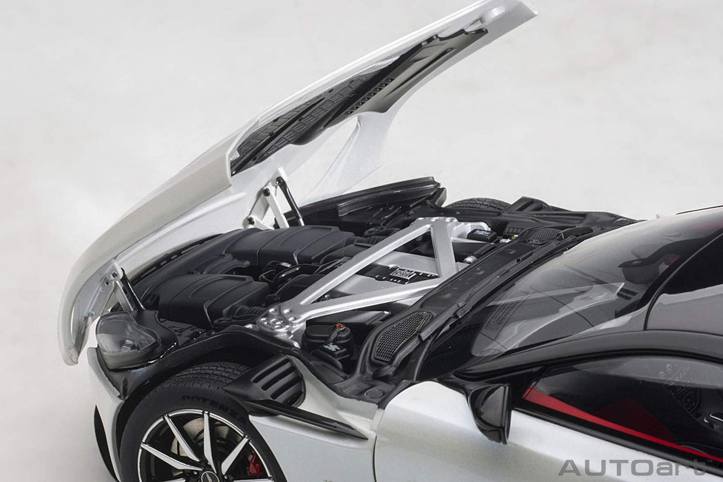Autoart 1/18 Aston Martin DB11 White- Japan Figure Store - #1 Bring To You The Best Japanese Goods