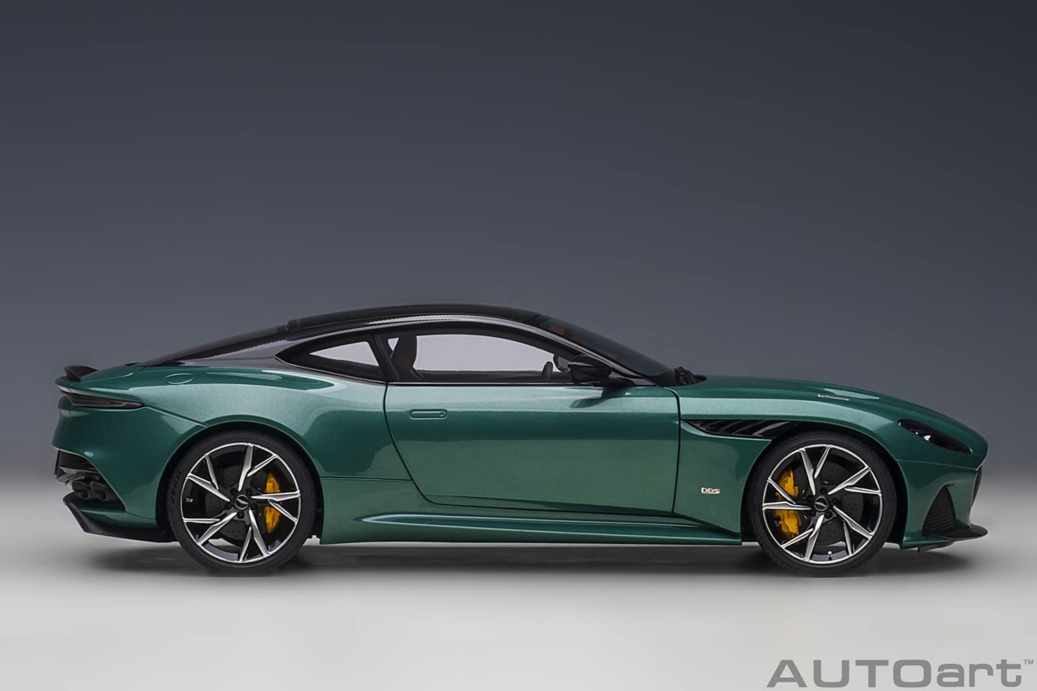 Autoart 1/18 Aston Martin DBS Superleggera 70297 Green/Black- Japan Figure Store - #1 Bring To You The Best Japanese Goods