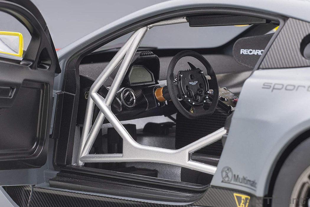 Autoart 1/18 Aston Martin V12 Vantage GT3 2019 Bathurst 12 Hour Race 2nd Place Model 81906- Japan Figure Store - #1 Bring To You The Best Japanese Goods