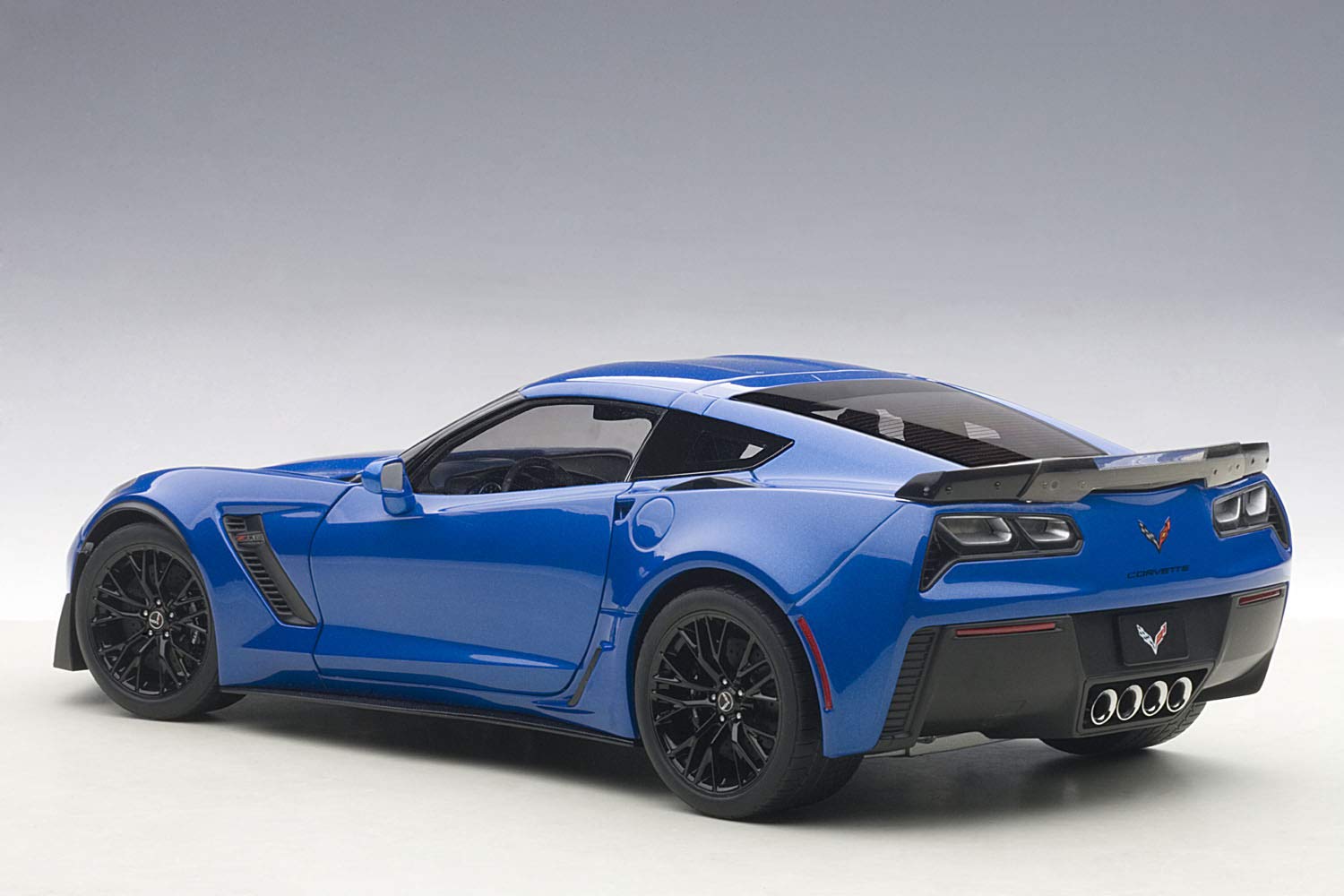 Autoart 1/18 Corvette Z06 Blue- Japan Figure Store - #1 Bring To You The Best Japanese Goods