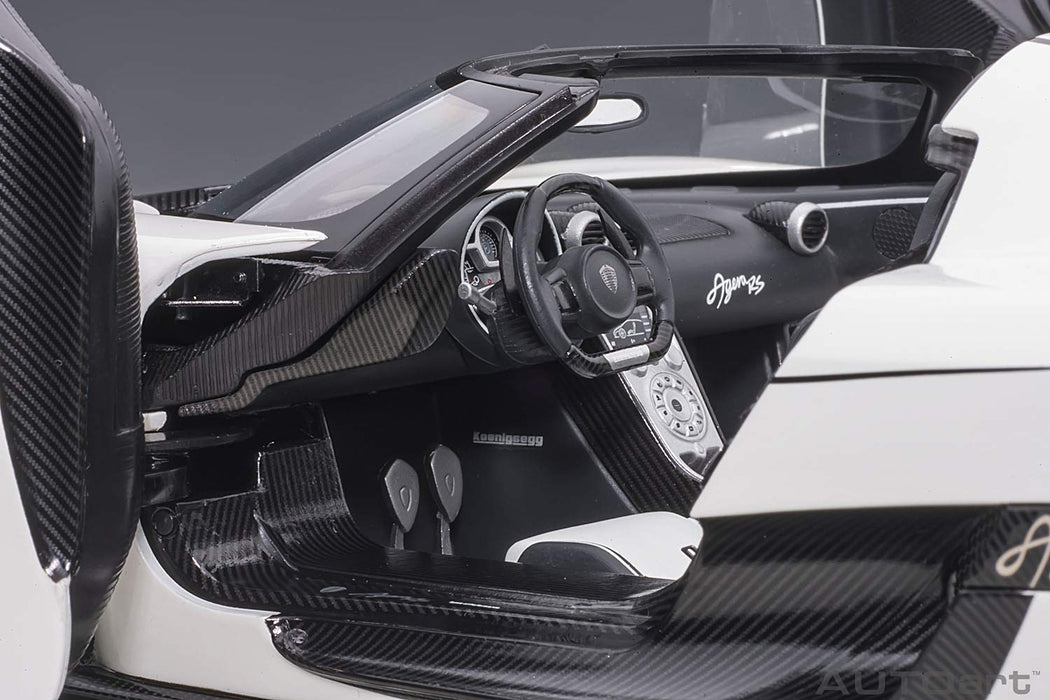 Autoart 1/18 Agera Rs White/Carbon 79021- Japan Figure Store - #1 Bring To You The Best Japanese Goods