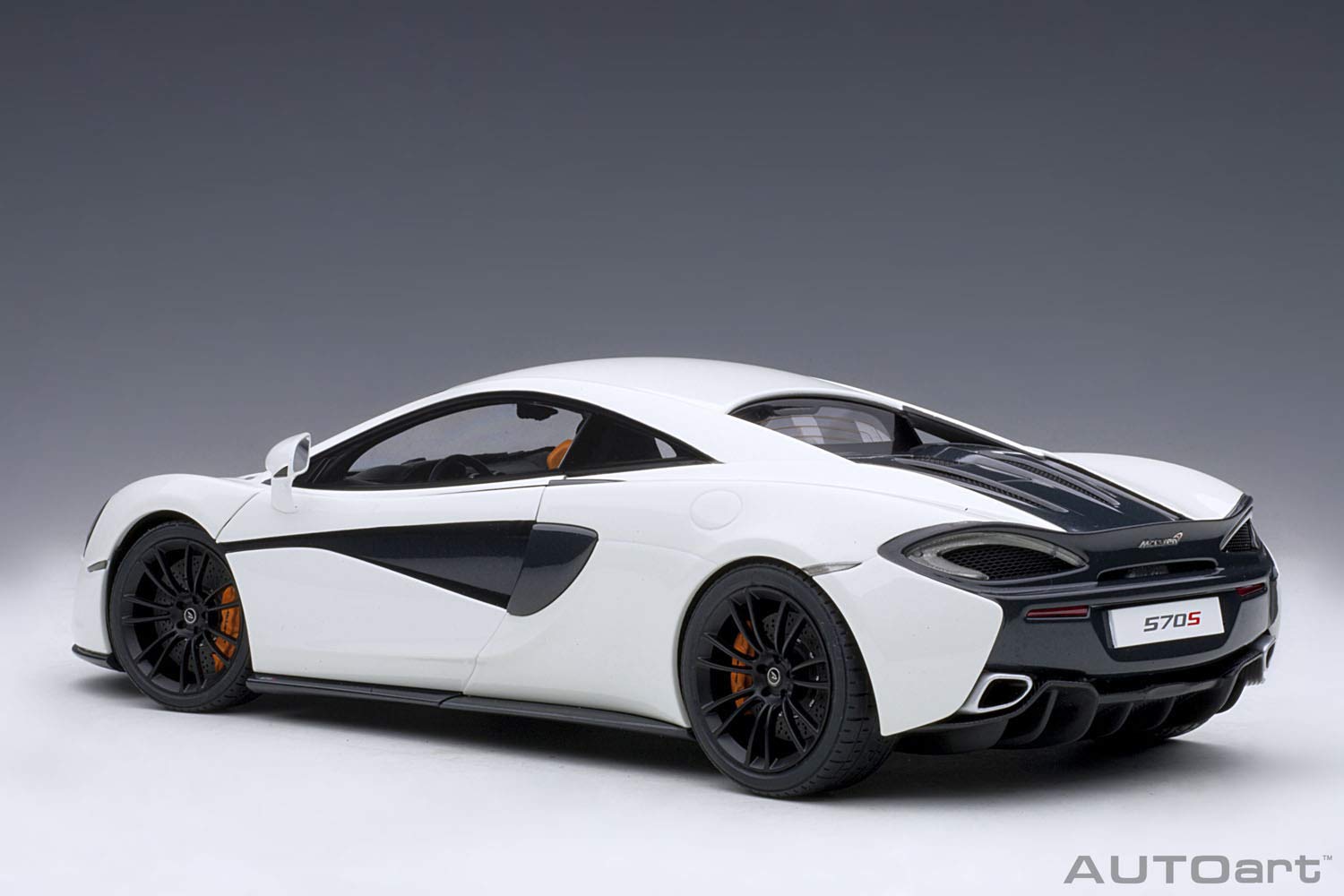 Autoart 1/18 McLaren 570S White- Japan Figure Store - #1 Bring To You The Best Japanese Goods