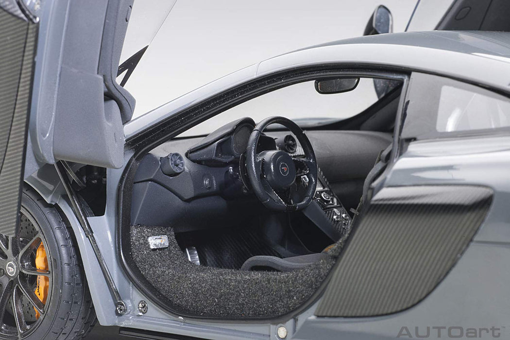Autoart McLaren 675 LT Gray Model Car 1/18 Scale Finished Product- Japan Figure Store - #1 Bring To You The Best Japanese Goods